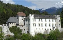 Schloss Ehrenburg in Kiens