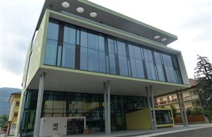 Stadtbibliothek Bruneck in der Ferienregion Kronplatz